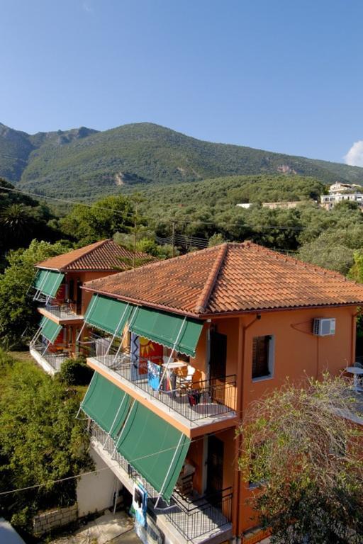 Milos Studios Parga Exterior photo