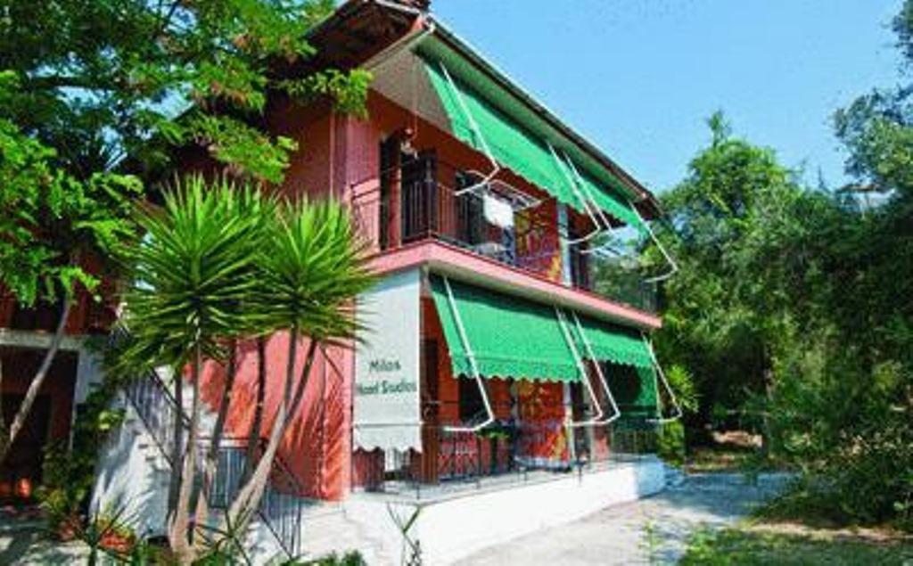Milos Studios Parga Exterior photo